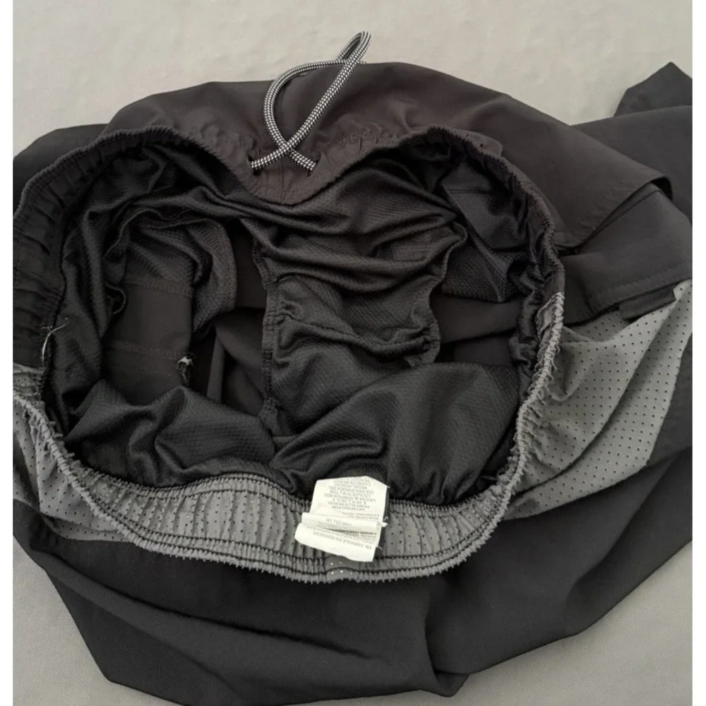 Nike Core Contend Volley Swim Trunks Men's Size Medium Black Drawstring Lined